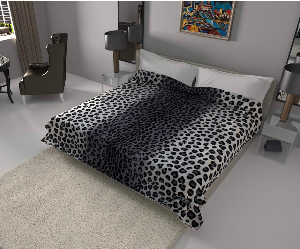 Black leopard faux mink Korean plush heavy duty blanket