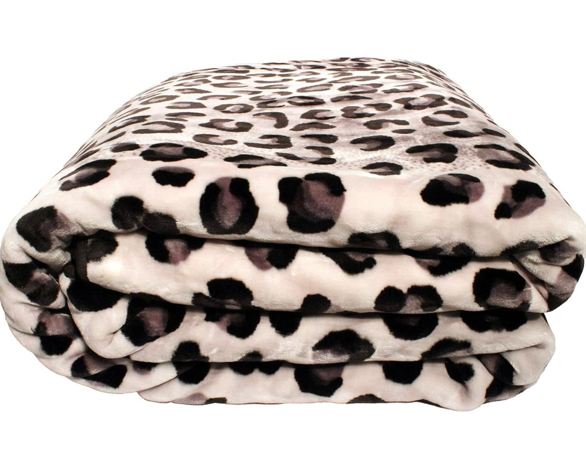 Black leopard faux mink Korean plush heavy duty blanket